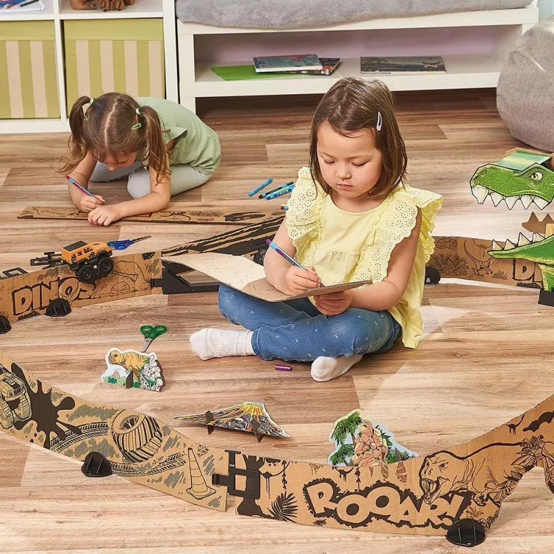 Žaislinė lenktynių trasa VTech Car-Board Racers Dino Adventure Set, kartoninė trasa