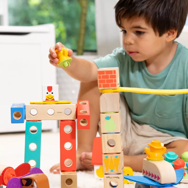 Melissa & Doug MDT BBN Blockables Town Pyst GML statybinis rinkinys, 73 dalys, plastikas ir medis, nuo 2 metų