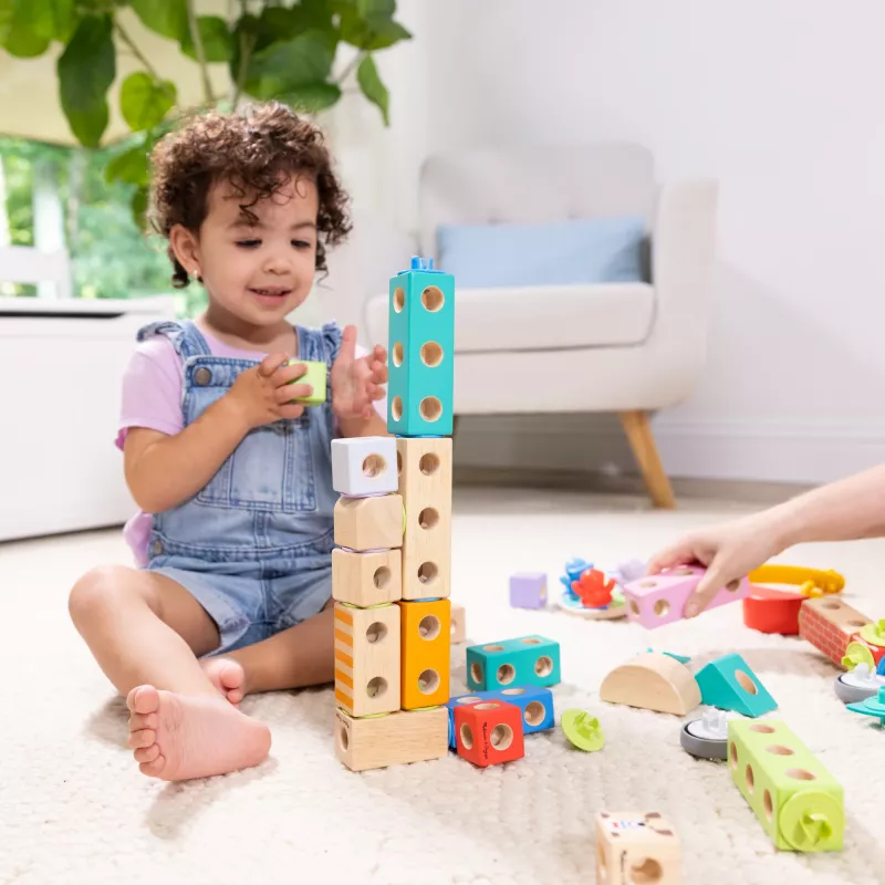 Melissa & Doug MDT BBN Blockables Town Pyst GML statybinis rinkinys, 73 dalys, plastikas ir medis, nuo 2 metų