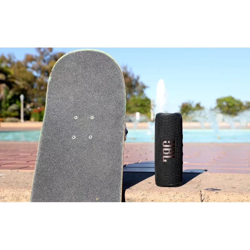 JBL Flip 6 juoda 30 W
