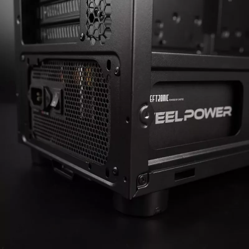 Maitinimo blokas Chieftec BDK-550FC 550 W 20+4 pin ATX ATX juodas