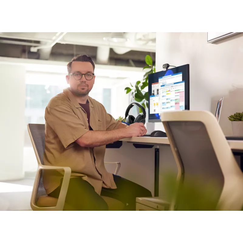 HP Poly Voyager Surround 85 UC USB-C ausinių rinkinys su įkrovimo stovu