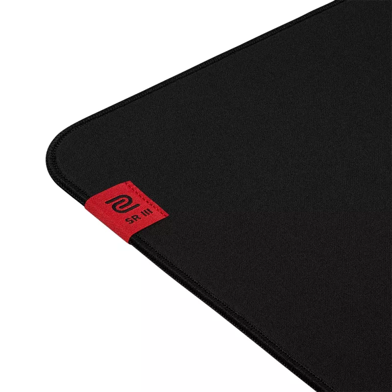 Pelėdos kilimėlis Zowie G-SR III – didelis audinio paviršius 470 × 390 mm, juodas, susiūti kraštai