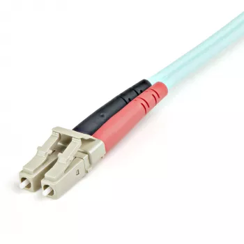 StarTech.com 1 m (3 pėdos) LC/UPC – LC/UPC OM3 daugiamodis šviesolaidinis kabelis, pilnas dupleksas 50/125 µm, 100G, maži įterpimo nuostoliai, LSZH šviesolaidinis trumpiklis