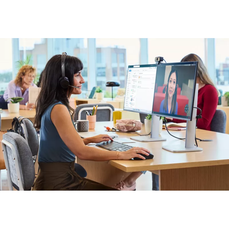 HP 700 belaidė įkraunama pelė, ambidekstrinė, RF belaidis + Bluetooth, 6000 DPI, juoda