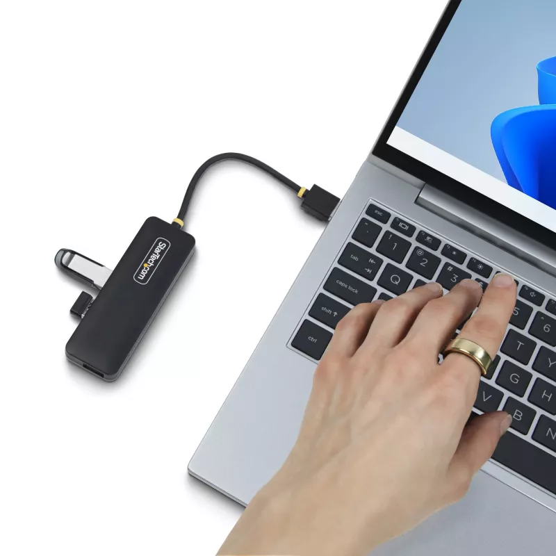 StarTech.com 4 prievadų USB-A šakotuvas, 5Gbps, maitinamas iš magistralės, mažas kelioninis mini USB šakotuvas, kelių prievadų USB 3.0 skirstytuvas, nešiojamas USB šakotuvas, apsauga nuo perkrovos (OCP)