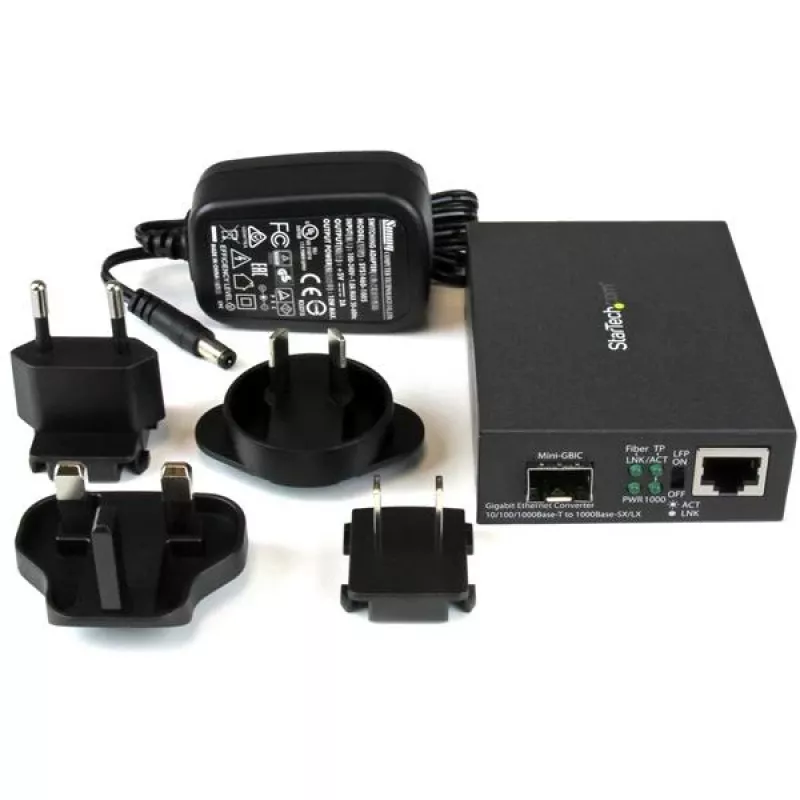 StarTech.com Gigabit Ethernet šviesolaidinis medijos keitiklis su atviru SFP lizdu