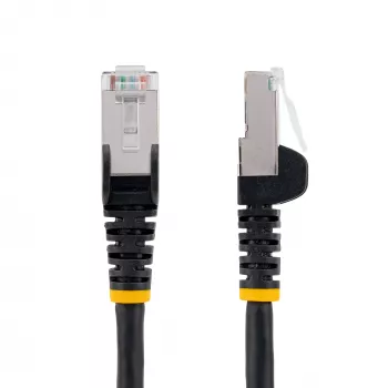 StarTech.com 1m CAT6a eterneto laidas - juodas - mažai dūmų, be halogenų (LSZH) - 10GbE 500MHz 100W PoE++ su apsaugotais RJ-45 ir įtempimo mažinimo elementais S/FTP tinklo jungiamasis laidas