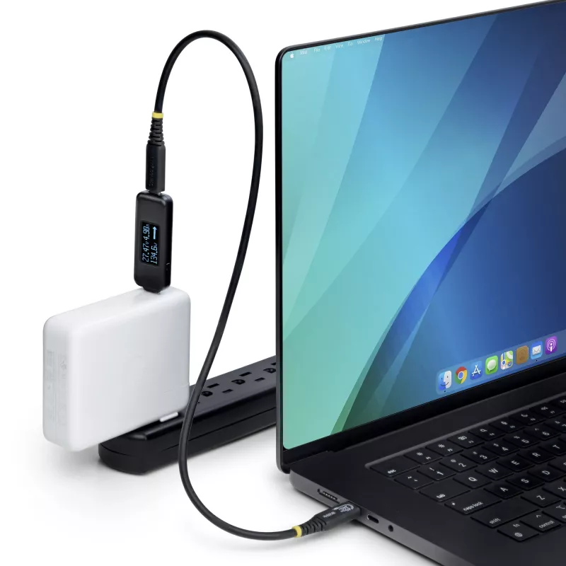 „StarTech.com“ USB-C galios testeris, skaitmeninis multimetras, dvipusis įtampos ir srovės matuoklis, iki 240 W PD EPR, nešiojamas USB-C kabelio ir prievado galios matuoklis