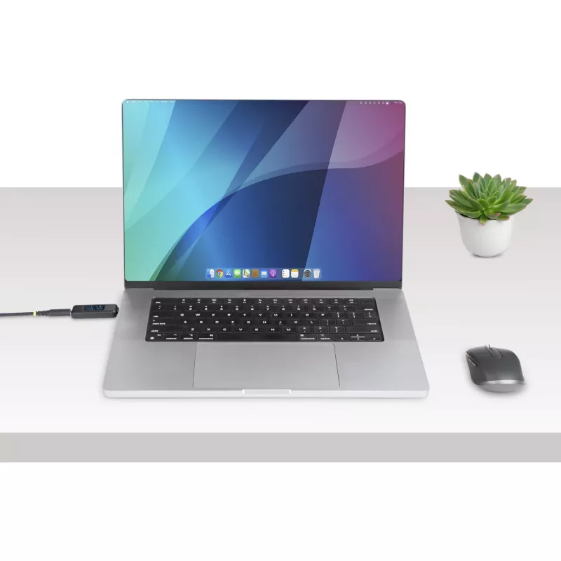 „StarTech.com“ USB-C galios testeris, skaitmeninis multimetras, dvipusis įtampos ir srovės matuoklis, iki 240 W PD EPR, nešiojamas USB-C kabelio ir prievado galios matuoklis