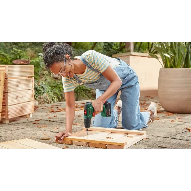 Bosch EasyDrill 18V-40 gręžtuvas 1630 aps/min, bešepetėlis, 1,3 kg, juodas/žalias
