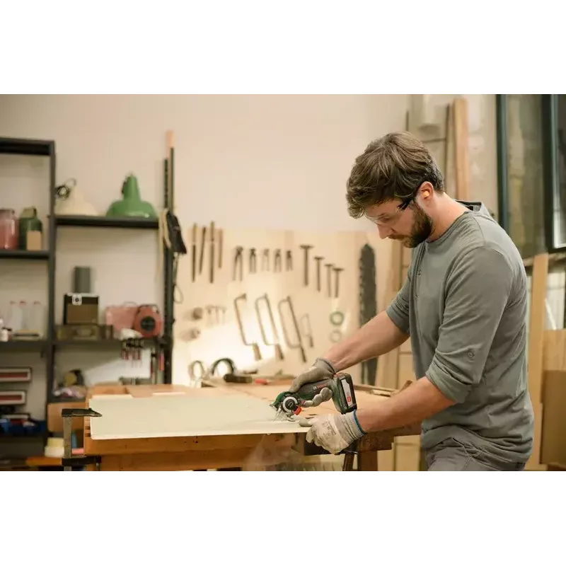 Bosch AdvancedCut 18 pjūklas 7000 RPM juoda, žalia, raudona, sidabrinė