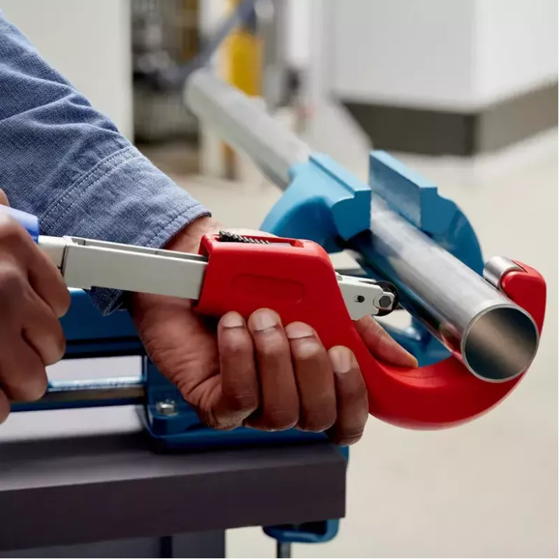 Vamzdžių pjaustytuvas Knipex 90 31 03 BK, tinka žalvariui, variui, plienui
