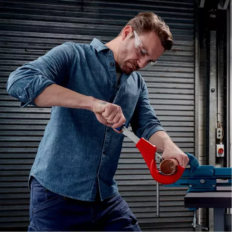Vamzdžių pjaustytuvas Knipex 90 31 03 BK, tinka žalvariui, variui, plienui