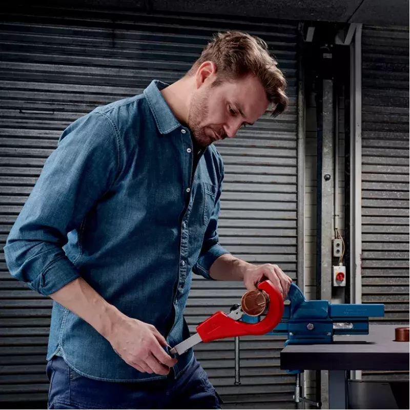 Vamzdžių pjaustytuvas Knipex 90 31 03 BK, tinka žalvariui, variui, plienui