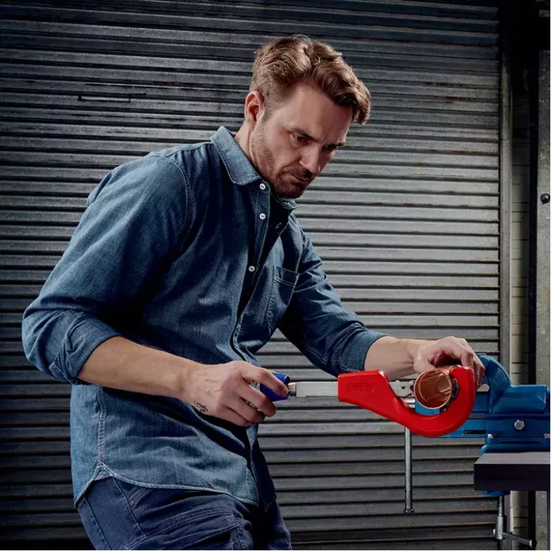 Vamzdžių pjaustytuvas Knipex 90 31 03 BK, tinka žalvariui, variui, plienui