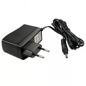 Maitinimo adapteris/inverteris Lindy 70227, vidaus naudojimui, 100–240 V įėjimas, 1,5 m kabelis, juodas