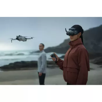 Pultelis DJI RC Motion 3 pilka su 2600 mAh įmontuota baterija, 10 h veikimo laikas, suderinamas su Avata 2 / Mini 4 Pro / Air 3 / Goggles 3