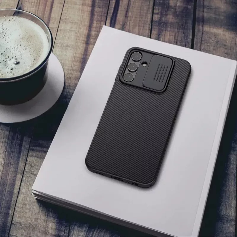 Apsauginis kietas dėklas Nillkin CamShield, skirtas Samsung Galaxy A15 5G — juodas