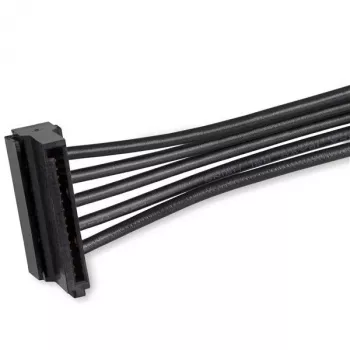 StarTech.com PYO4SATA SATA maitinimo daliklio adapterio laidas, 1x SATA 15 kontaktų į 4x SATA, 0,4 m