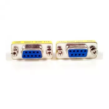 StarTech.com Slimline DB9 lyties keitiklis - F/M