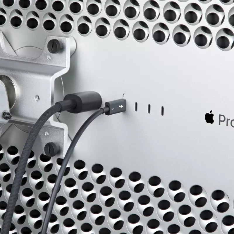 StarTech.com 1,5 pėdų (50 cm) Thunderbolt 5 laidas, 80Gbps / iki 120Gbps, 240W PD, 8K 60Hz, sertifikuotas Thunderbolt laidas – suderinamas su Thunderbolt 4 / USB4 / USB-C
