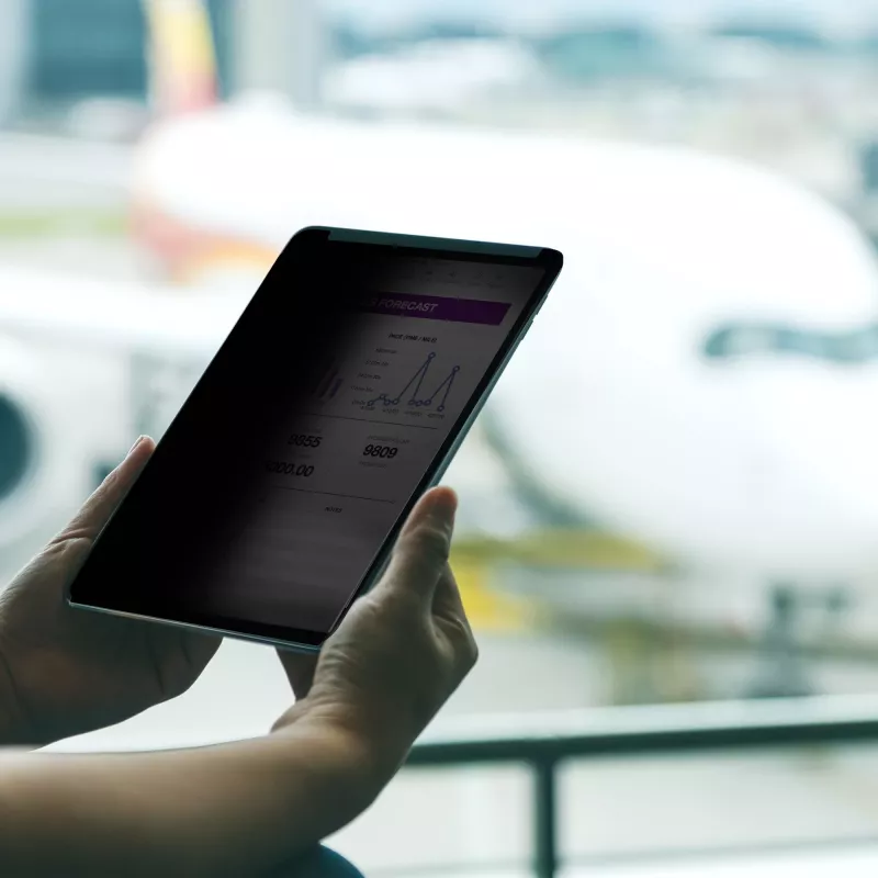 StarTech.com 4 krypčių privatumo ekrano apsauga, skirta 12,9 colių iPad Pro (3 kartos ir naujesniems), portretui / kraštovaizdžiui, liečiama, +/- 30° žiūrėjimo kampas, blokuoja iki 51% mėlynos šviesos, matinis paviršius