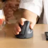 R-Go Tools vertikali pelė R-Go HE Basic, ergonomiška, vidutinė (rankos dydis ≥ 185 mm), dešinei rankai, Bluetooth, pilka