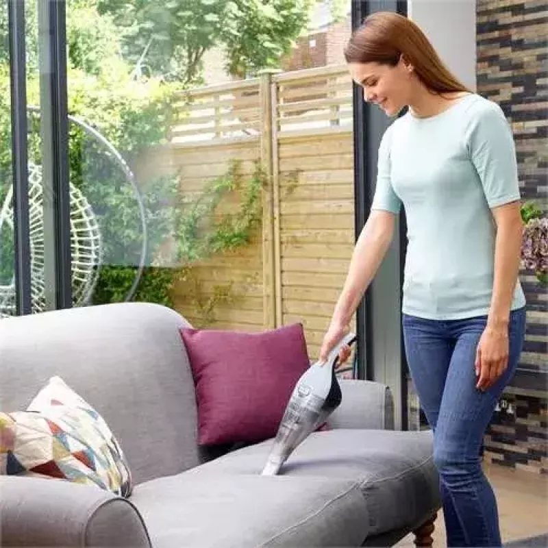 Nešiojamas dulkių siurblys Black & Decker NVC215W