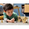 LEGO Harry Potter rinkinys Hogvartso pirmoji skraidymo pamoka 76395 su Harry ir Draco minifigūrėlėmis