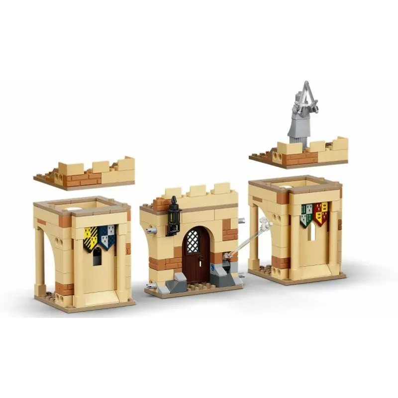 LEGO Harry Potter rinkinys Hogvartso pirmoji skraidymo pamoka 76395 su Harry ir Draco minifigūrėlėmis