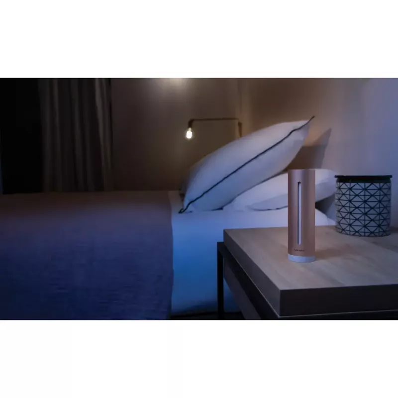 Patalpų oro kokybės monitorius Netatmo Smart Indoor Air Quality Monitor — CO2 0–5000 ppm, temperatūra 0–50°C, triukšmas, Wi‑Fi/Bluetooth, maitinimas iš tinklo, aliuminis, rožinis auksas