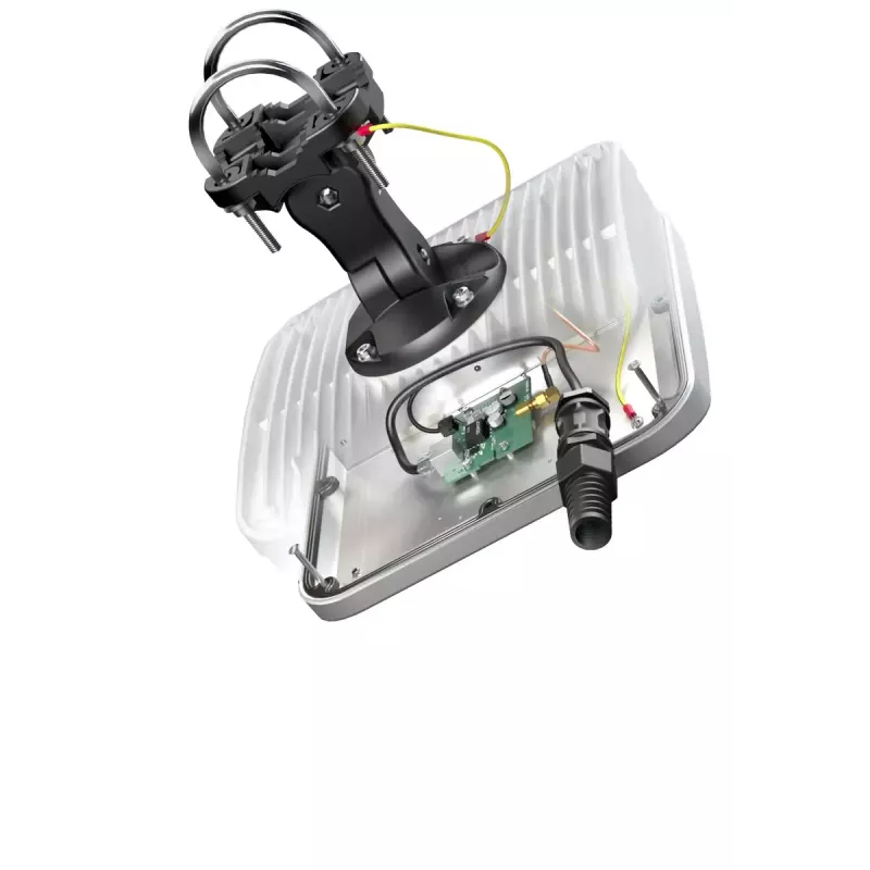 QuWireless QuMax A140M kryptinė LTE antena, skirta Teltonika TRB140, iki 6 dBi, IP67, PoE/LAN, balta