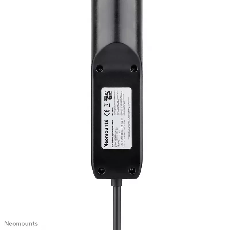 Neomounts DS22-840BL6 stalinis kištukinis lizdas su spaustuku ir USB-C bei USB-A prievadais – greitas įkrovimas
