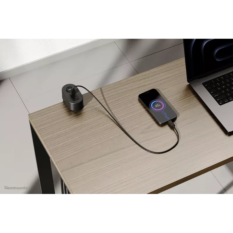 Neomounts DS22-840BL6 stalinis kištukinis lizdas su spaustuku ir USB-C bei USB-A prievadais – greitas įkrovimas
