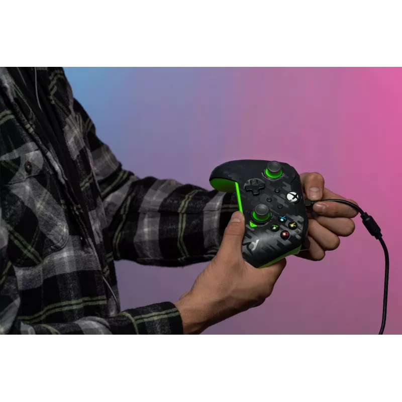 PDP Wired Controller: Neon Carbon, skirta Xbox ir Windows 10/11