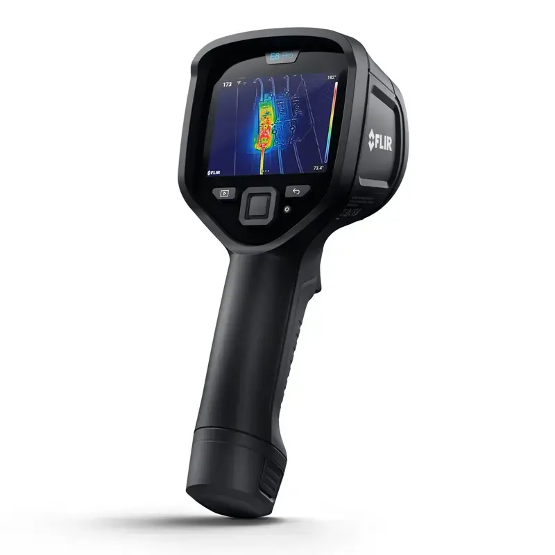 Termovizinis vaizdo ieškiklis Flir Systems E8-PRO — 320×240 px, NETD 40 mK, IFOV 1,8 mRad, 3,5 colio ekranas, metalinis korpusas, juodas