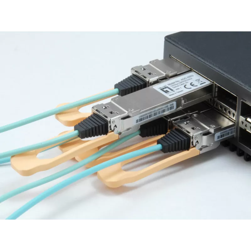 LevelOne AOC-0503 tinklo siųstuvas-imtuvas, aktyvus optinis kabelis, QSFP28, 100G, 850 nm