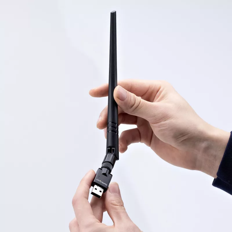 StarTech.com USB Bluetooth 5.3 1 klasės adapteris (dangtelis) kompiuteriui/nešiojamam kompiuteriui, ilgo nuotolio ryšys klaviatūrai, pelei, garso srautiniam perdavimui ir PAN tinklui, Windows/Linux