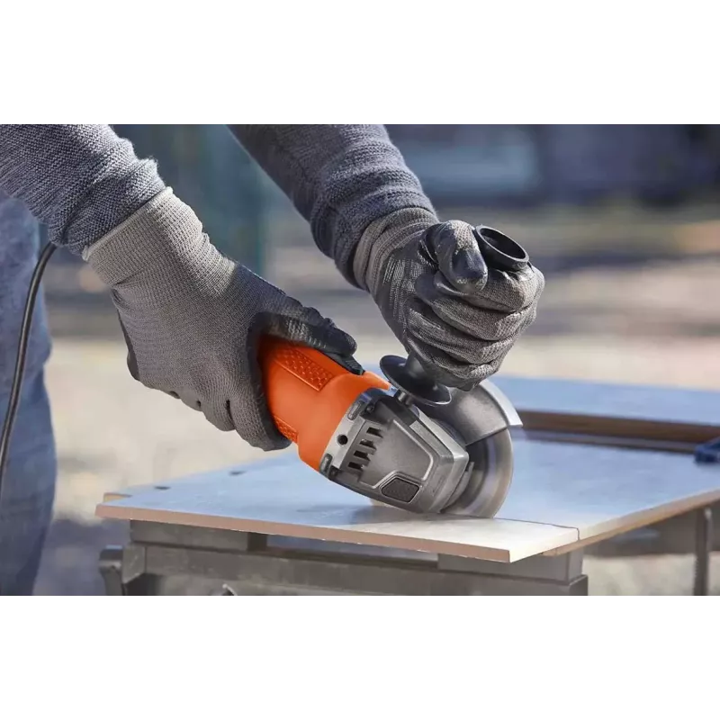 Kampinis šlifuoklis Black & Decker BEG110-QS