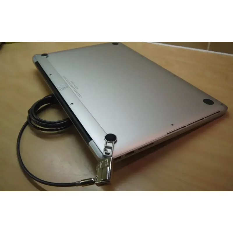 Compulocks MBPR15 BR Wedge Silver – apsauginis kabelio užraktas