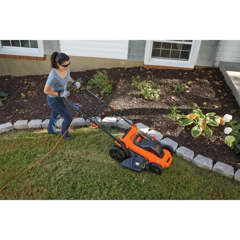 Elektrinė vejapjovė Black & Decker LM2000-QS