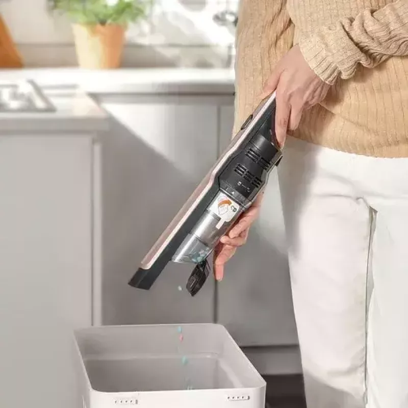 Nešiojamas dulkių siurblys Black & Decker DVC320BRG