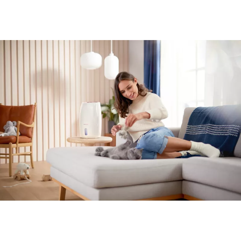 Drėkintuvas Philips HU2716/10 – 2 L bakas, 17 W, 220–240 V, baltas/rožinis auksas, kompaktiškas 220×220×350 mm