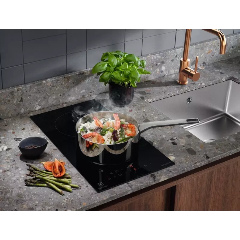 Elektrinė indukcinė kaitlentė Electrolux Serie 300 LIT30231C Juoda Įmontuojama 29 cm 2 zonos