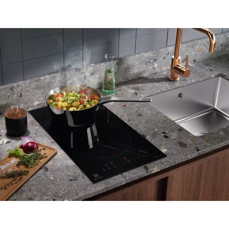 Elektrinė indukcinė kaitlentė Electrolux Serie 300 LIT30231C Juoda Įmontuojama 29 cm 2 zonos
