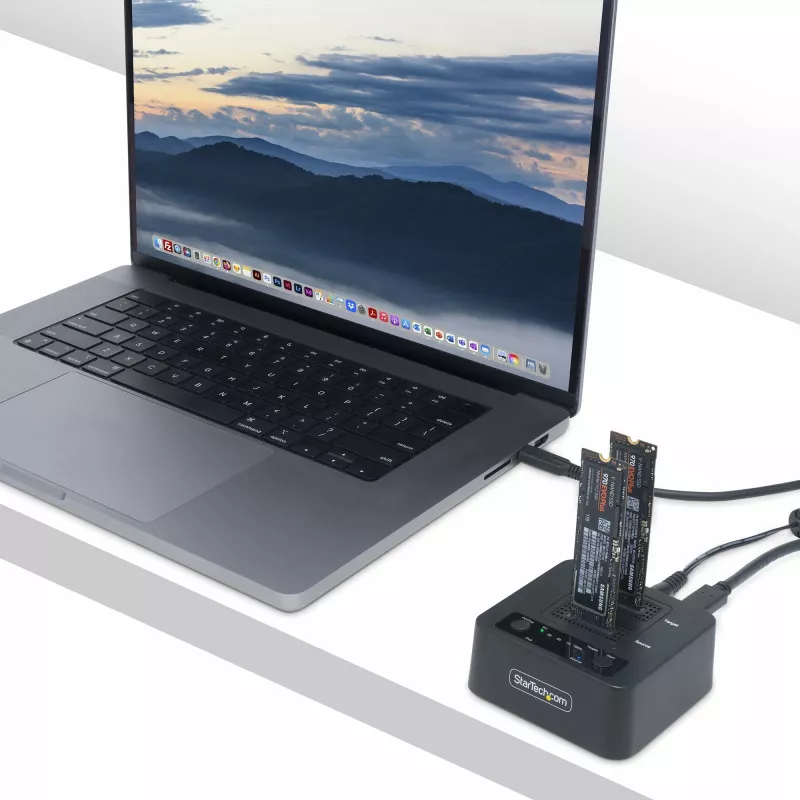 „StarTech.com“ M.2 NVMe diskų kopijavimo įrenginys 1:1, nepriklausomas M.2 SSD klonavimo įrenginys iki 90 GB/min, USB 3.2 20 Gbps M.2 dviejų lizdų dokas, su USB-C / A laidais