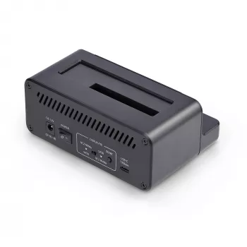 StarTech.com M.2 NVMe į 2,5/3,5 col. SATA diskų kopijavimo įrenginys, dviejų lizdų nepriklausomas SSD klonavimo / diskų dokas, dvikryptis NVMe į SATA / SATA į NVMe, iki 27 GB/min, TAA