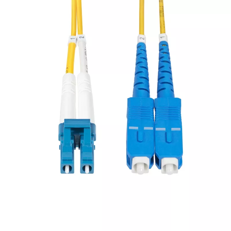 StarTech.com SMLCSC-OS2-2M 2m (6,6ft) LC–SC (UPC) OS2 vienmodis dupleksinis optinio pluošto jungiamasis laidas, 9/125µm, pritaikytas lazeriams, 10G/100G, atsparus lenkimui, mažas įterpimo slopinimas, LSZH, geltonas