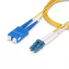 StarTech.com SMLCSC-OS2-3M 3m (9,8ft) LC–SC (UPC) OS2 vienmodis dupleksinis optinio pluošto jungiamasis laidas, 9/125µm, pritaikytas lazeriams, 10G/100G, atsparus lenkimui, mažas įterpimo slopinimas, LSZH